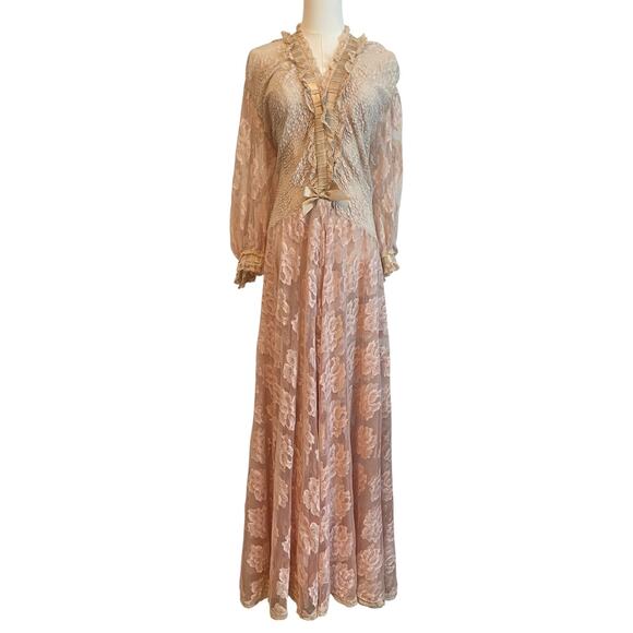 VTG. Victorian Princess Robe Womens M Lace Plunge Chiffon Coquette Fairy Renni - Picture 1 of 11